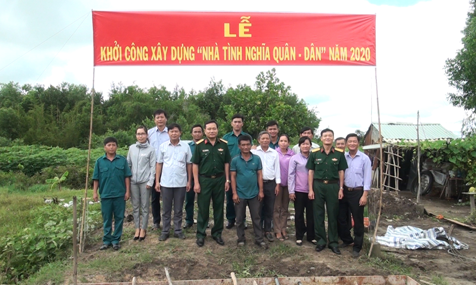 Đức Hòa: Khởi công xây dựng 2 nhà tình nghĩa quân-dân