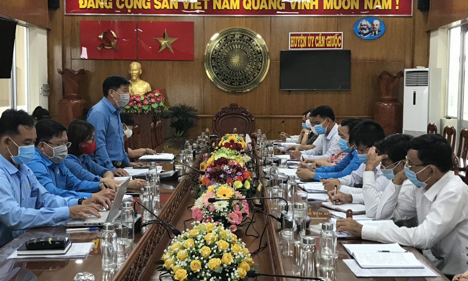Kiểm tra thực hiện Quy chế dân chủ tại huyện Cần Giuộc