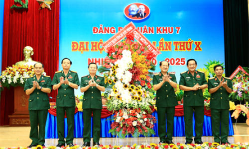 Khai mạc Đại hội đại biểu Đảng bộ Quân khu 7 lần thứ X