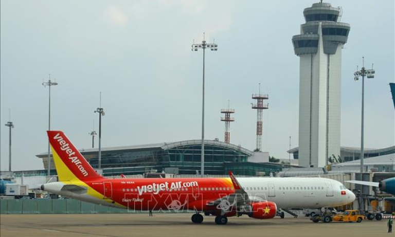 Vietjet đưa 230 khách mắc kẹt tại Đà Nẵng về Hà Nội