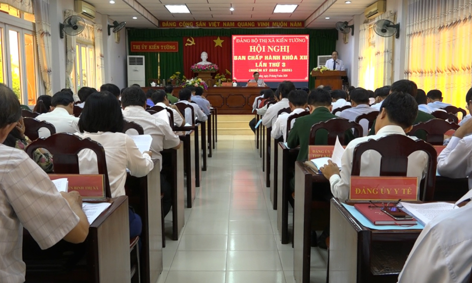 Hội nghị lần thứ ba Ban Thường vụ Thị uỷ Kiến Tường khoá XII, nhiệm kỳ 2020-2025