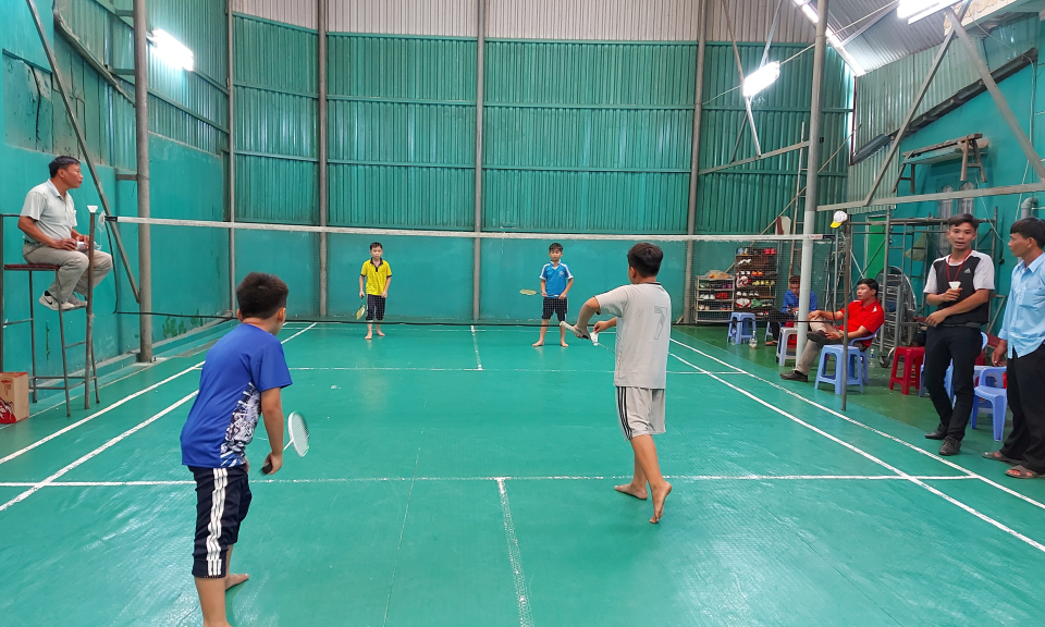 Bến Lức: Giải cầu lông học sinh năm 2020