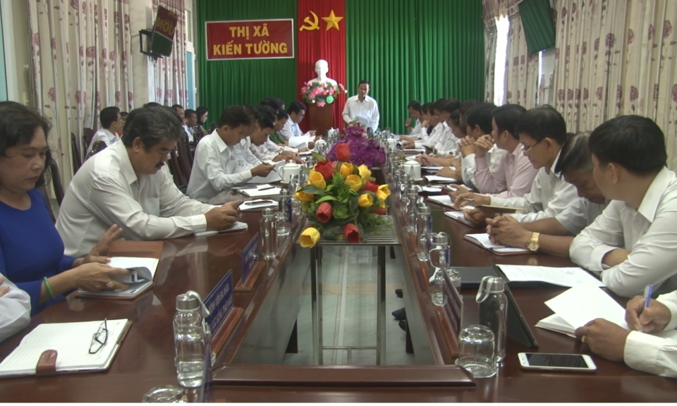 TX Kiến Tường: Hội nghị giao ban kết quả thực hiện công tác 9 tháng của năm 2020