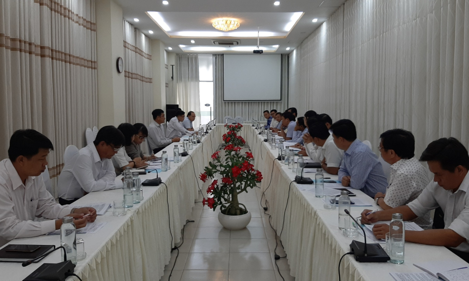 Phó Chủ tịch UBND tỉnh-Phạm Văn Cảnh kiểm tra tiến độ giải phóng mặt bằng đường vài đai