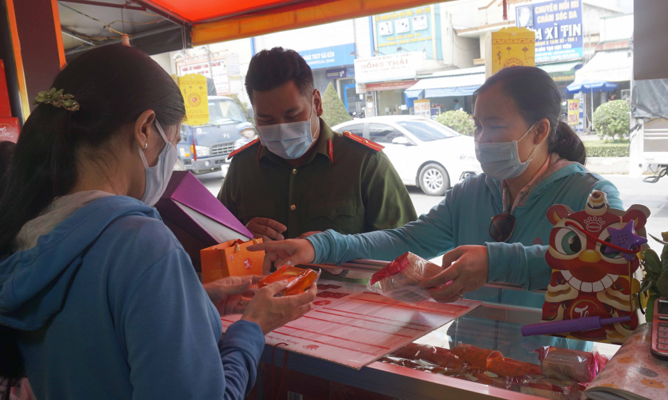 Bến Lức: Kiểm tra liên ngành về an toàn thực phẩm dịp tết Trung thu năm 2020