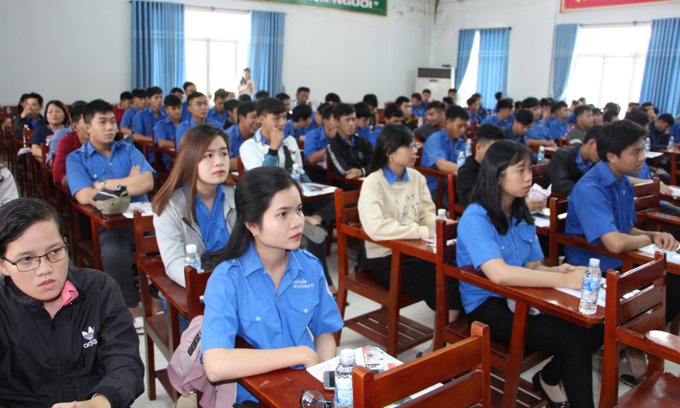 8 tháng đầu năm đã giải quyết việc làm cho hơn 17.000 lao động