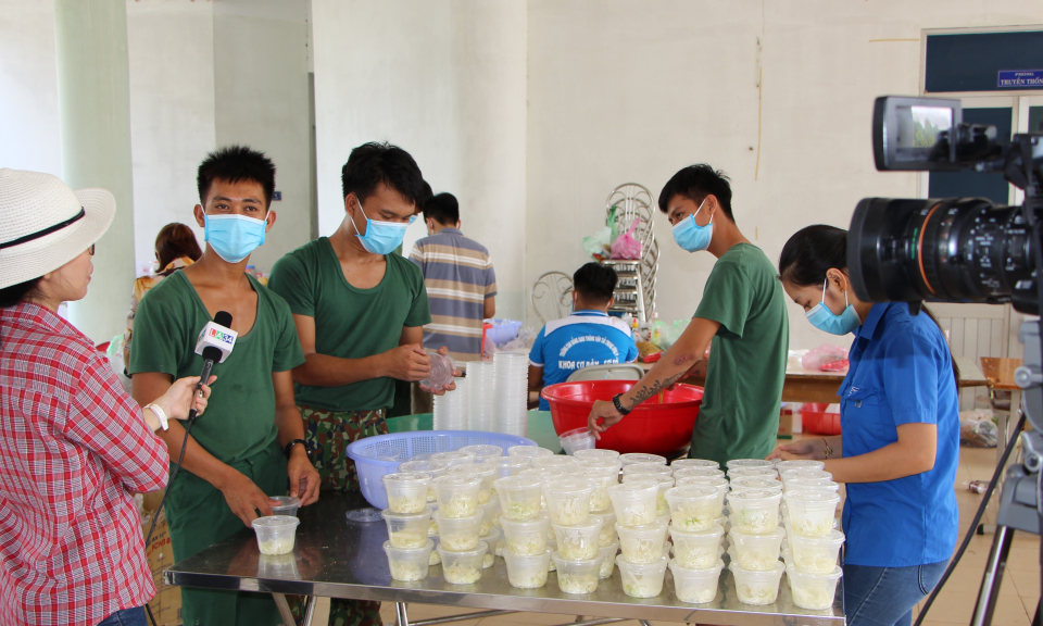 &#8220;Trách nhiệm &#8211; Nỗ lực &#8221; cùng vượt qua dịch bệnh