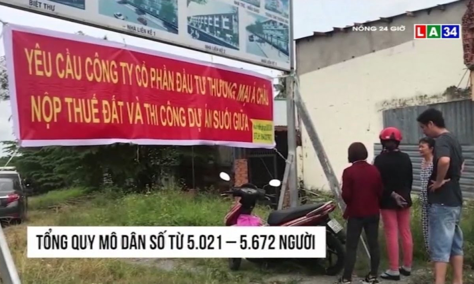 Bình Dương: Mua đất không thấy hồi âm, nhiều khách hàng căng băng rôn kêu cứu