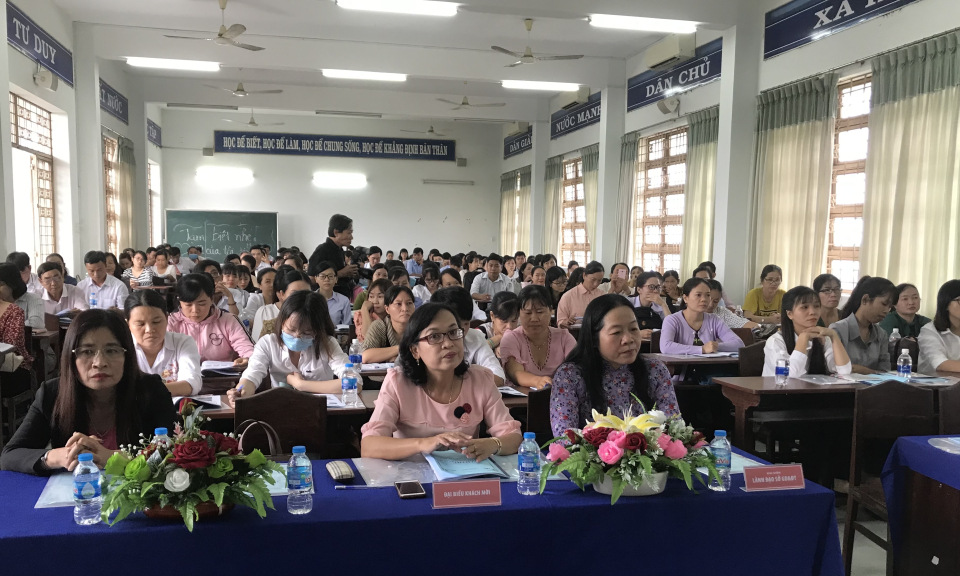 Tập huấn Chương trình giáo dục “An toàn giao thông cho nụ cười ngày mai”.
