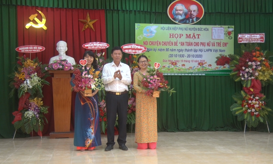 Nhiều hoạt động chào mừng ngày Phụ nữ Việt Nam