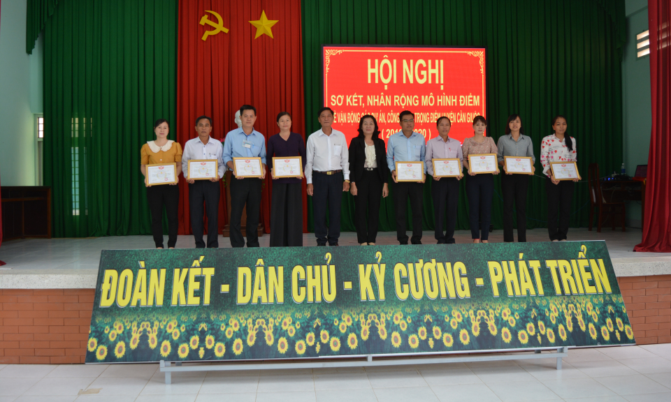 Cần Giuộc: Sơ kết 2 năm mô hình tuyên truyền vận động giải phóng mặt bằng các dự án, công trình trọng điểm
