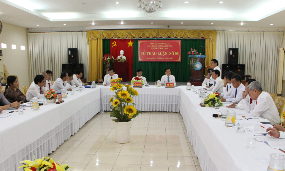 Đại hội Đại biểu Đảng bộ tỉnh Long An lần thứ XI, nhiệm kỳ 2020 &#8211; 2025 tiếp tục ngày làm việc thứ 3