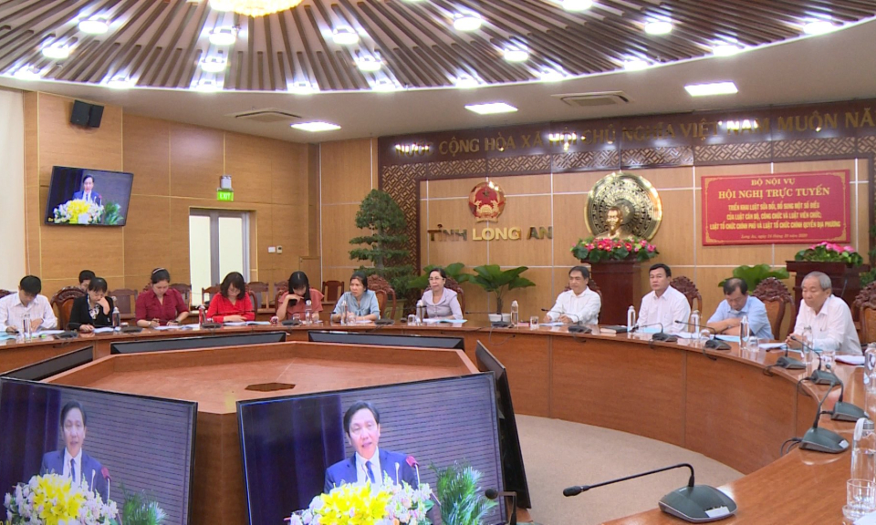 Triển khai Luật sửa đổi, bổ sung một số điều của Luật Cán bộ, công chức và Luật Viên chức; Luật Tổ chức Chính phủ và Luật Tổ chức chính quyền địa phương.