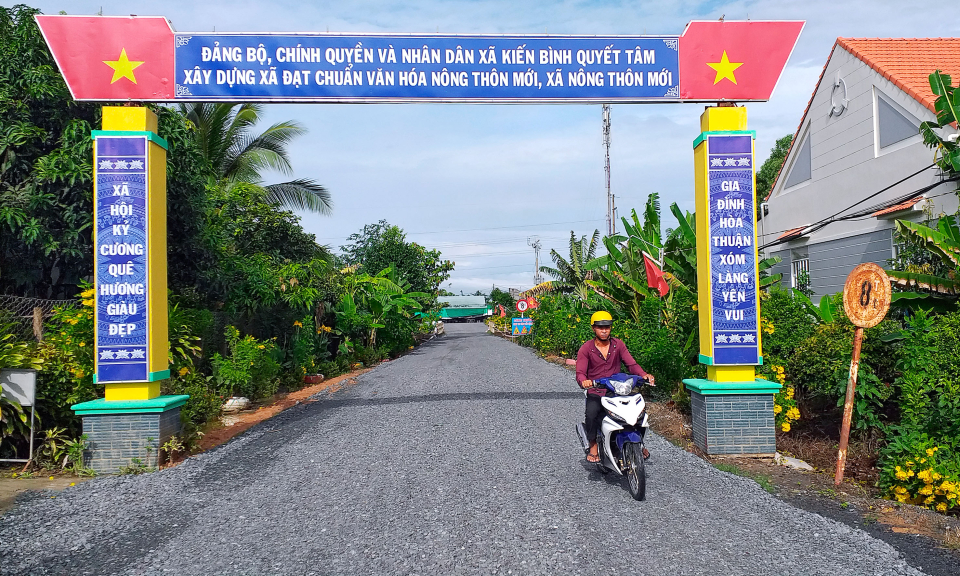 Tân Thạnh: Xã Kiến Bình đã được công nhận xã nông thôn mới