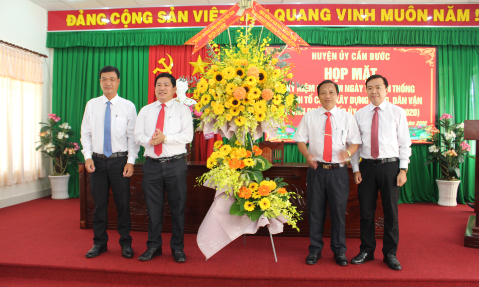 Cần Đước: Kỷ niệm 90 năm ngành tổ chức xây dựng Đảng, dân vận và văn phòng cấp ủy