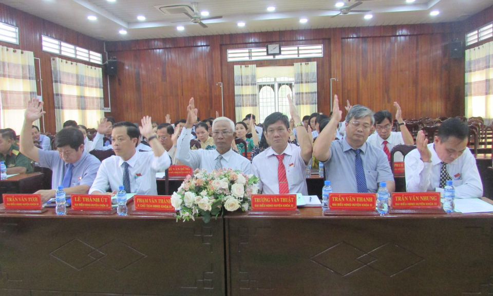 Kỳ họp thứ 19 HĐND huyện Bến Lức khóa XI, nhiệm kỳ 2016 – 2021