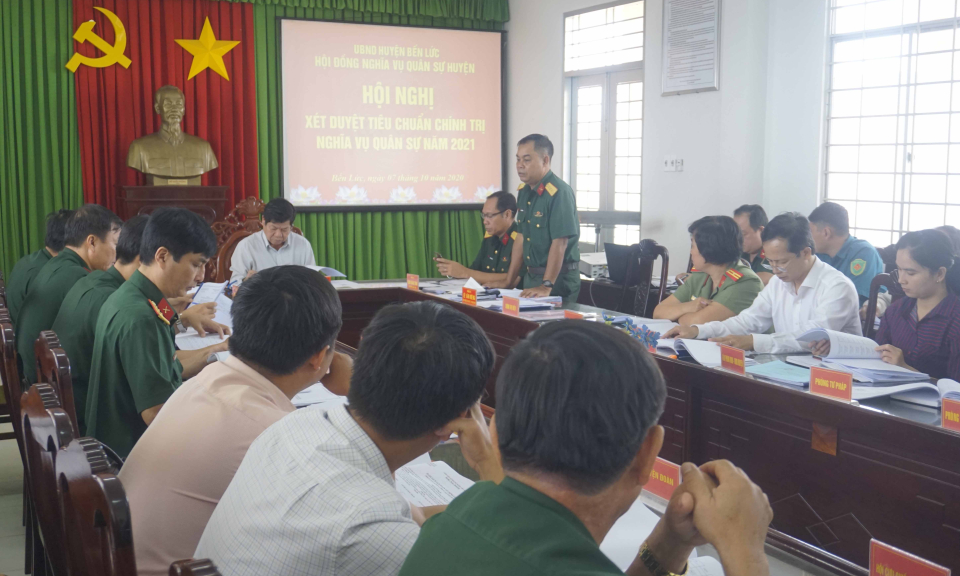 Bến Lức: Hội nghị xét duyệt tiêu chuẩn thực hiện nghĩa vụ quân sự năm 2021