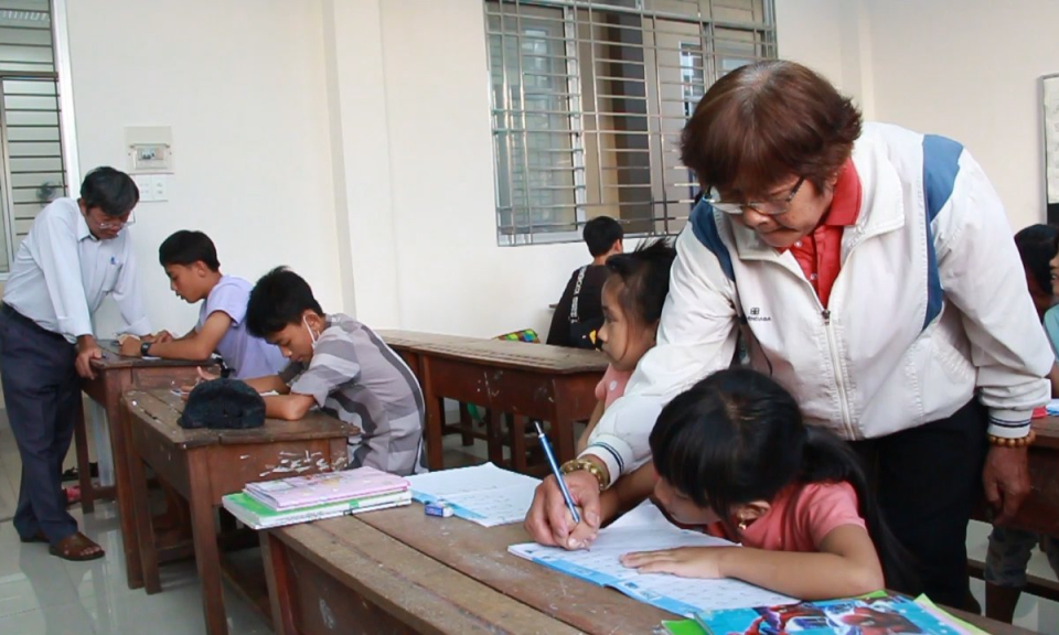 Lớp học tình thương giữa lòng thành phố Tân An