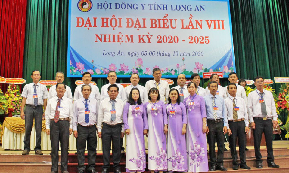 Bà Phạm Thị Đẹp tái đắc cử Chủ tịch Hội đông y tỉnh Long An, nhiệm kỳ 2020-2025