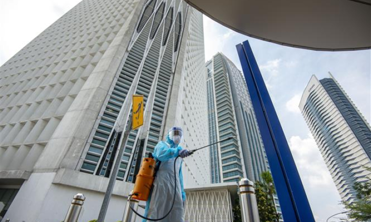 Dịch COVID-19 tại ASEAN hết 21/10: Toàn khối 20.900 ca tử vong; Indonesia ngày càng nghiêm trọng