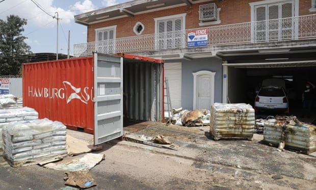 Phát hiện 7 tử thi trong một container ở Paraguay