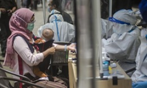 Dịch COVID-19 tại ASEAN hết 30/10: Toàn khối 22.560 ca tử vong; Malaysia nghiêm trọng trở lại