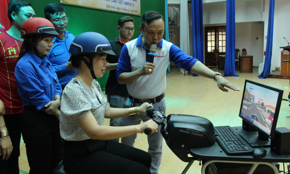 Hội thi tuyên truyền “Tác hại của việc sử dụng rượu, bia và các chất kích thích khi tham gia giao thông.