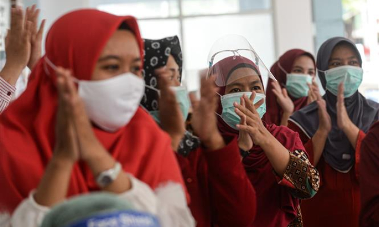 Dịch COVID-19 tại ASEAN hết 13/11: Cả khối 24.753 ca tử vong; Indonesia vẫn ‘nóng’ nhất