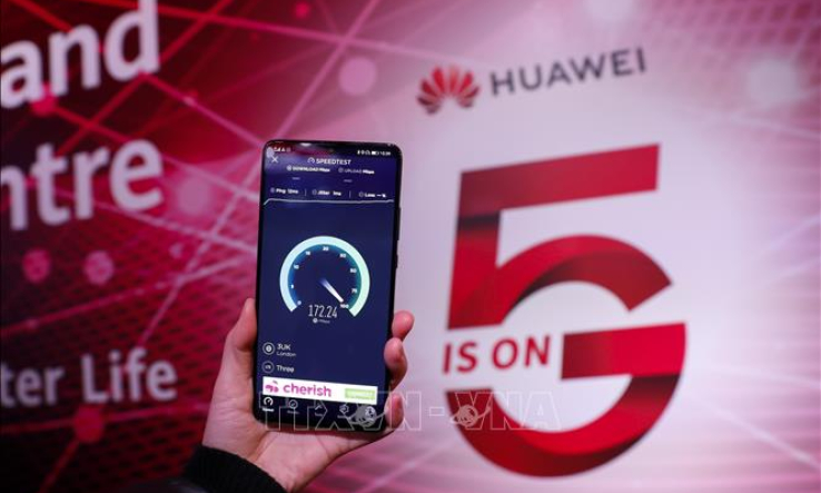 Anh cấm cài đặt thiết bị 5G mới của Huawei từ tháng 9/2021