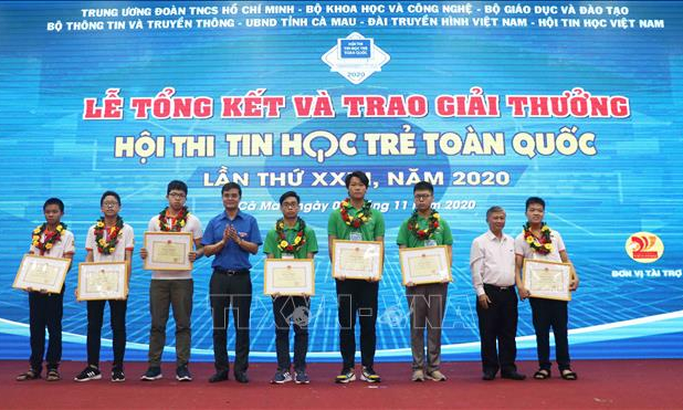 Trao giải Hội thi Tin học trẻ toàn quốc lần thứ 26