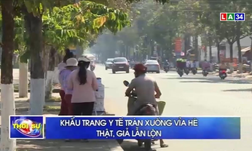 Khẩu trang y tế tràn xuống vỉa hè &#8211; Thật giả lẫn lộn