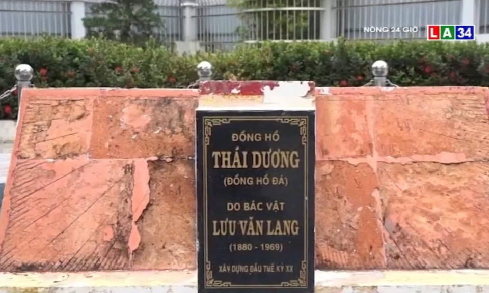 Đống hồ đá duy nhất của Việt Nam đang bị hoang phế theo thời gian