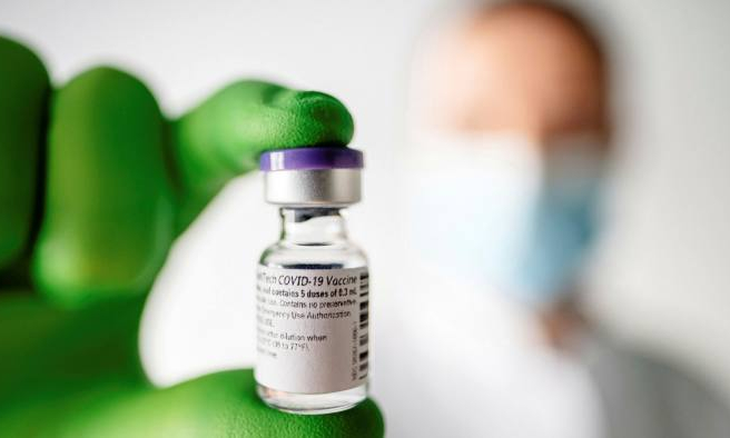 Người dân các nước EU hết cơ hội tiêm vaccine COVID-19 trong năm 2020