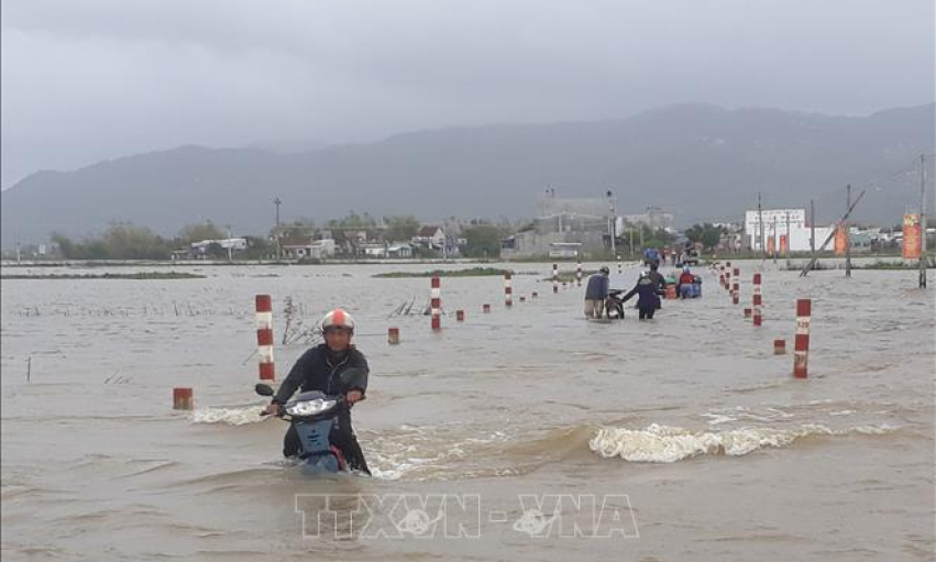 Các tỉnh, thành phố theo dõi chặt chẽ diễn biến mưa lũ và không khí lạnh