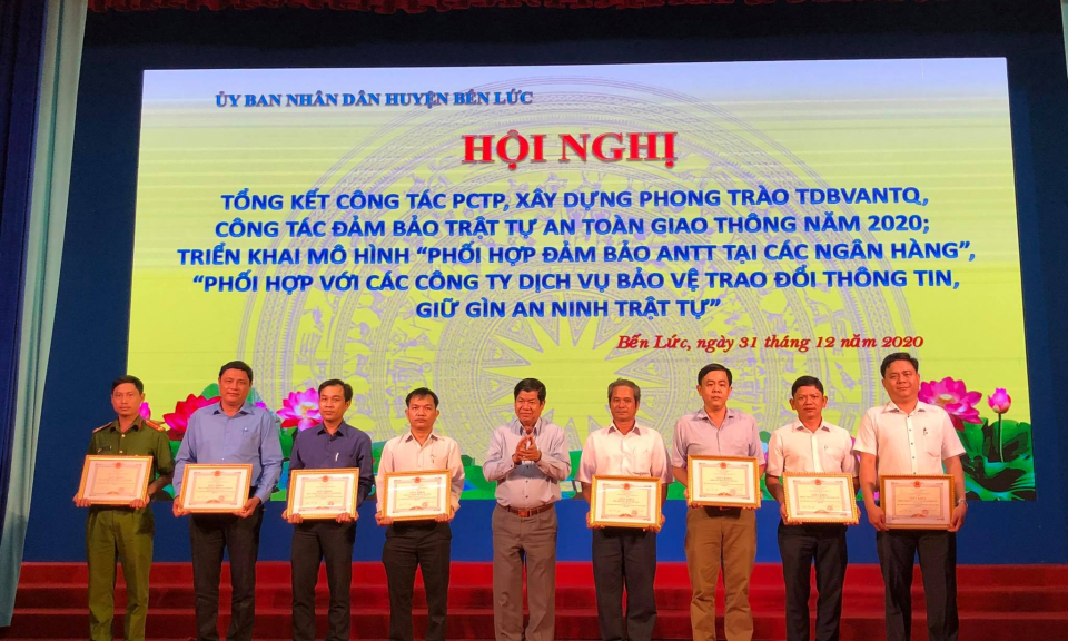 Bến Lức: Tổng kết và triển khai mới 2 mô hình Toàn dân bảo vệ an ninh tổ quốc