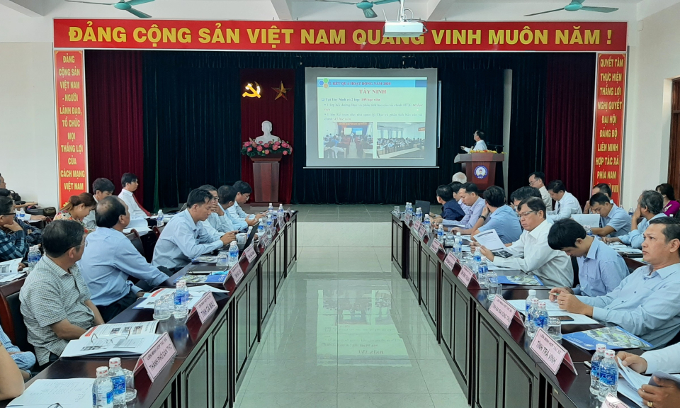 Trường Trung cấp nghề và Đào tạo cán bộ HTX miền Nam tổng kết công tác hoạt động năm 2020