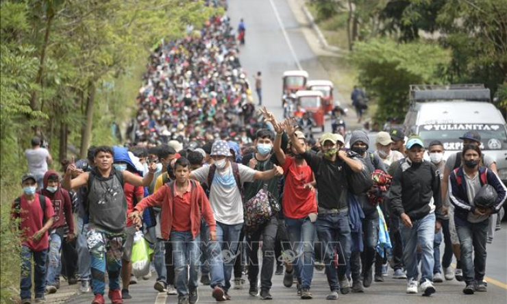 Mexico thắt chặt biên giới ngăn chặn dòng người di cư