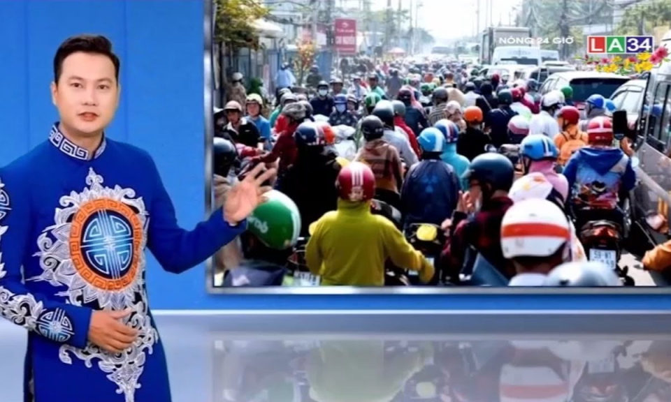 Ngày cuối năm phà Đình Khao &#8211; kết nối Vĩnh Long và Bến Tre nhộn nhịp, ùn ứ