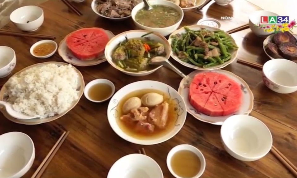 Ý nghĩa mâm cơm ngày Tết