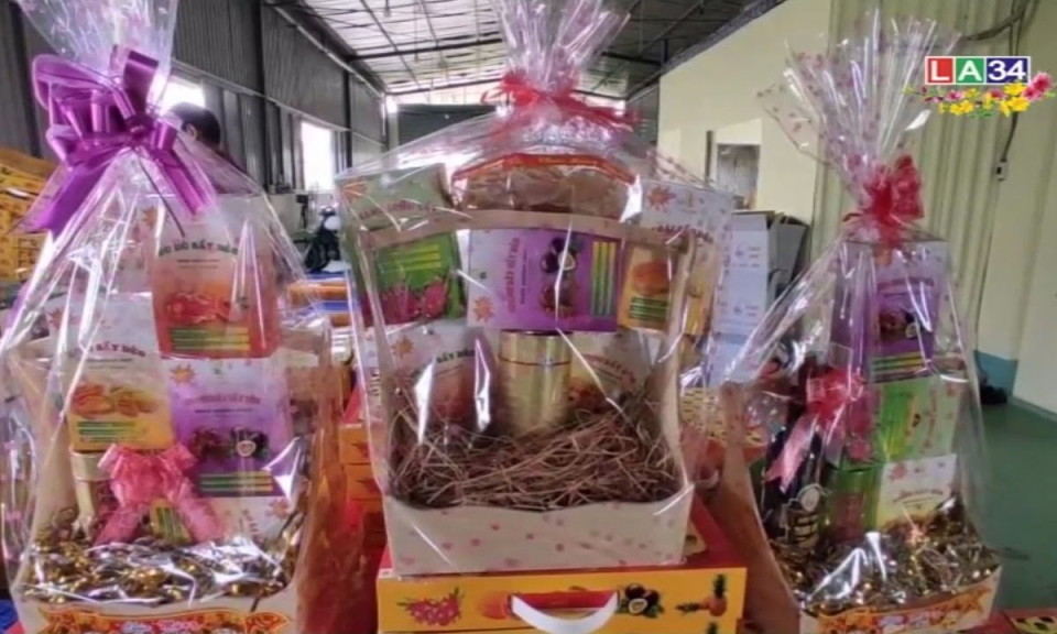 Độc đáo giỏ quà Tết từ nông sản địa phương