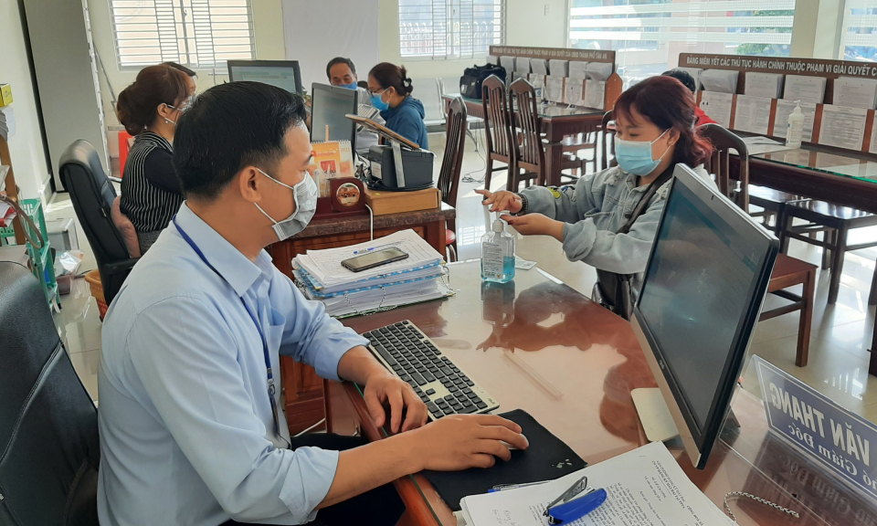 TP Tân An: Người dân nâng cao ý thức đeo khẩu trang, phòng chống dịch Covid-19
