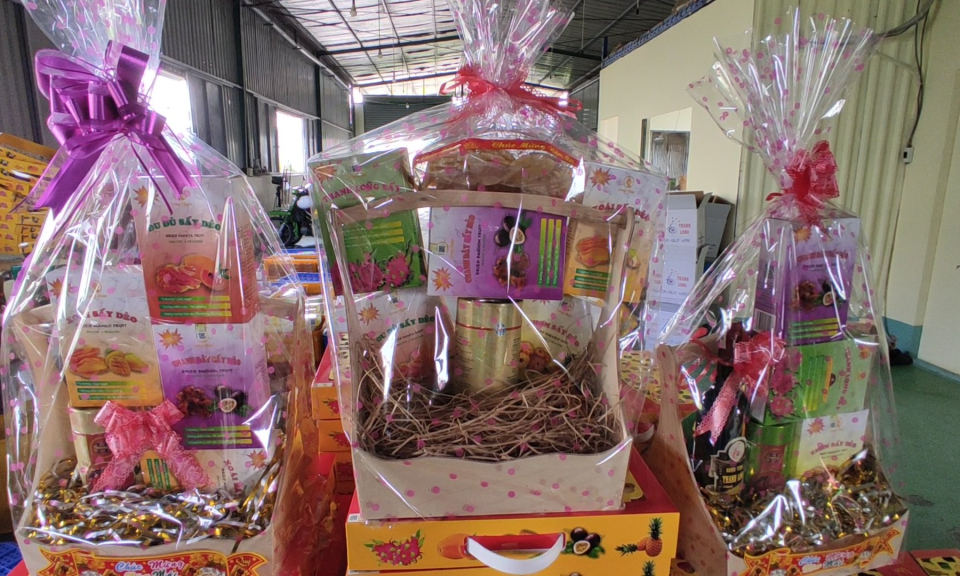 Độc đáo giỏ quà Tết từ nông sản địa phương