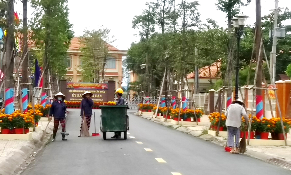 Những người âm thầm làm đẹp mùa xuân