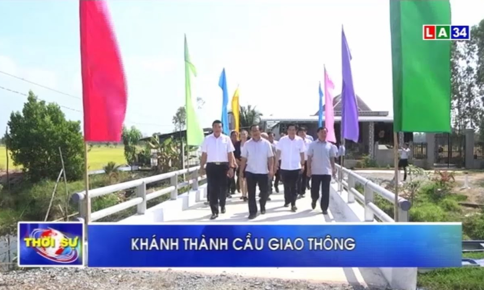 Bí thư Tỉnh ủy Long An dự khánh thành cầu giao thông và trao tặng nhà tình nghĩa