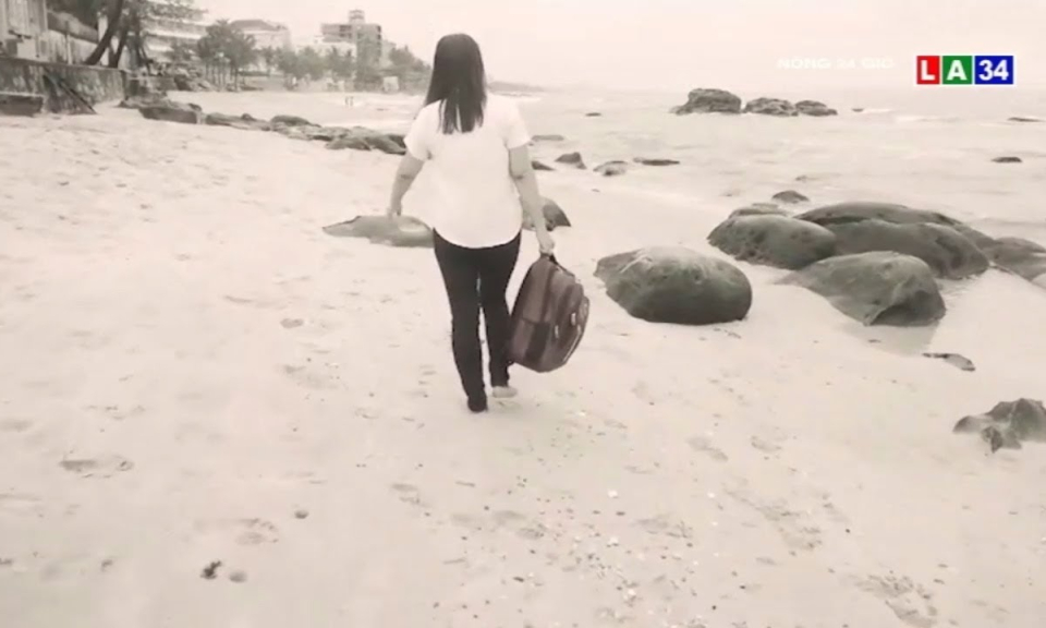 Nếu phụ nữ là hoa hồng thì hãy là cánh hoa hồng có gai