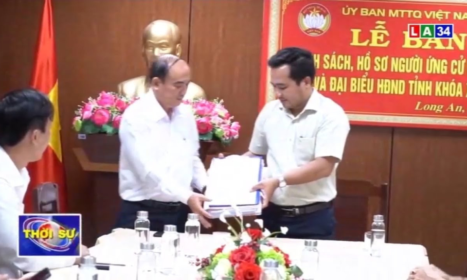 Bàn giao hồ sơ người ứng cử ĐBQH và Đại biểu HĐND