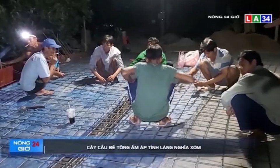 Cây cầu bê tông ấm áp tình làng nghĩa xóm