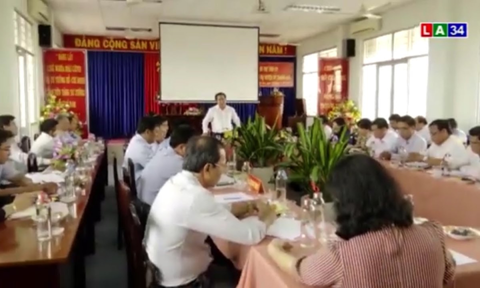 Bí thư Tỉnh ủy Long An – Nguyễn Văn Được làm việc với Ban Thường vụ Huyện ủy Thạnh Hóa