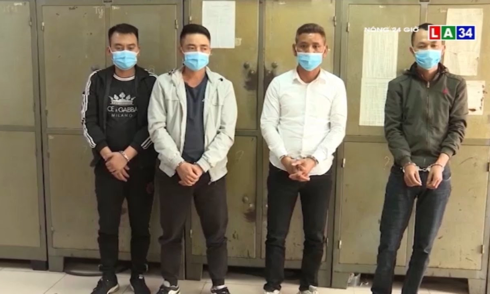Triệt phá băng nhóm “xe dù” chuyên cưỡng đoạt tài sản hành khách