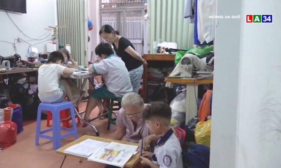 Cô thợ may mở lớp học cho trẻ có hoàn cảnh khó khăn